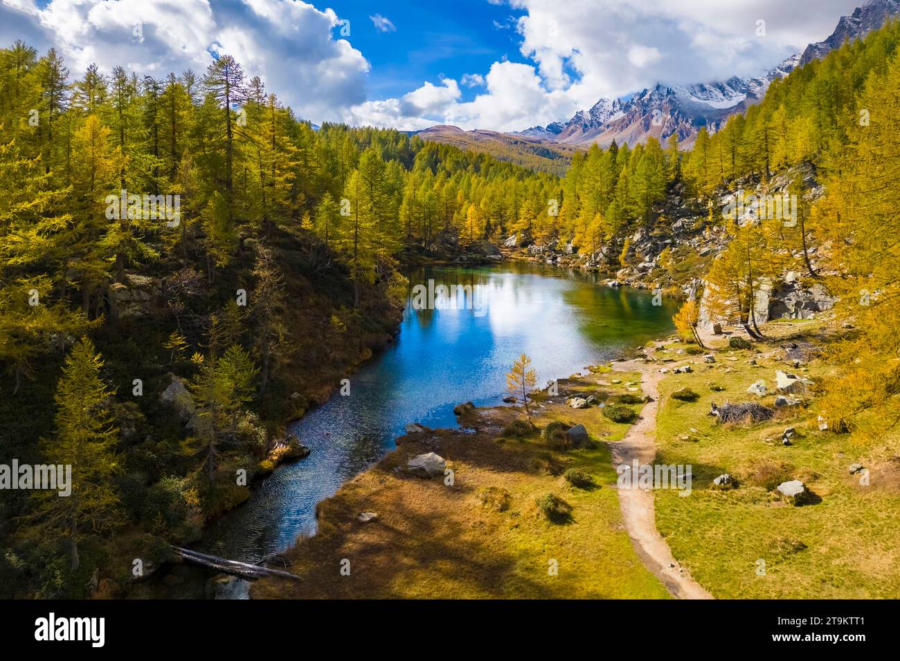 Autumnal view of the Lago delle Streghe lake at Crampiolo, Alpe Devero. Alpe Devero, Devero valley, Antigorio valley, Ossola valley, Piedmont, Verbano Stock Photo