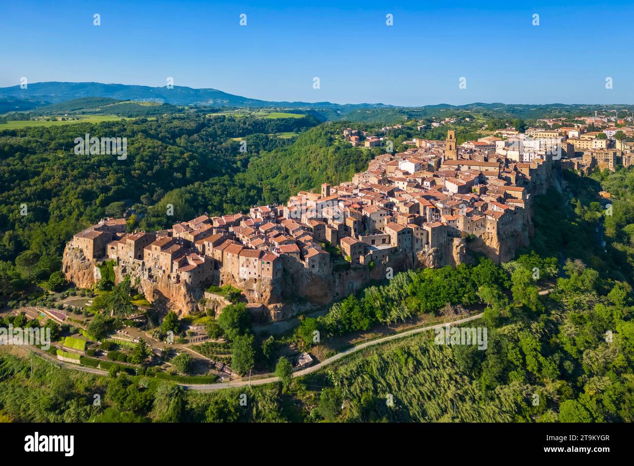 Aerial view of the old town of Pitigliano, called 'the little Jerusalem'. Grosseto district, Tuscany, Italy, Europe. Stock Photo