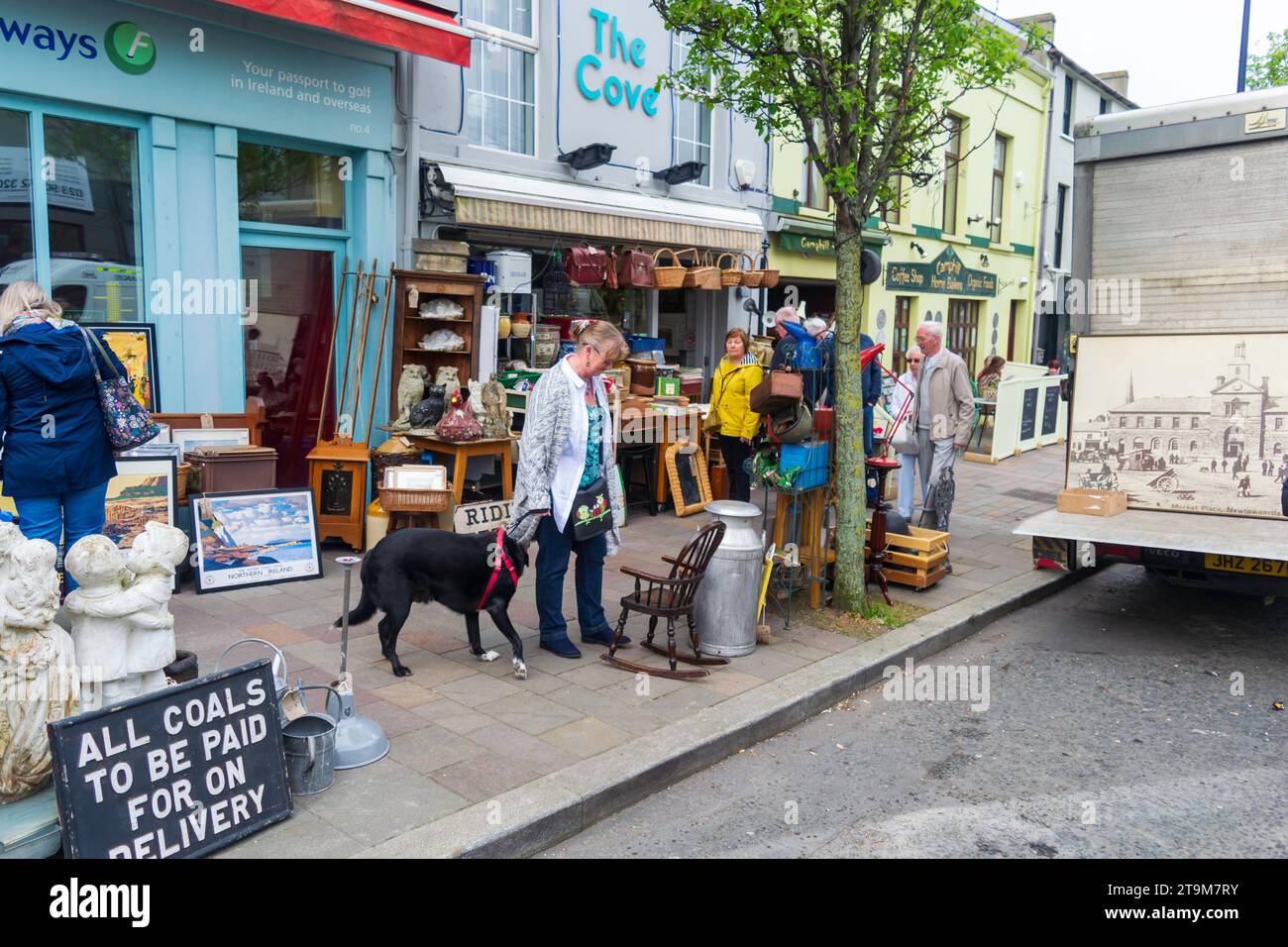 holywood-county-down-northern-ireland-may-07-2018-people-browsing