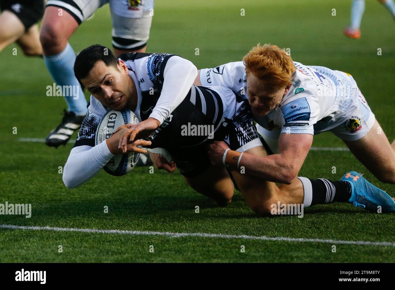 Newcastle, UK. 20th Oct, 2023. Matias Moroni of Newcastle Falcons scores there Falcons second try during the Gallagher Premiership match between Newcastle Falcons and Exeter Chiefs at Kingston Park, Newcastle on Sunday 26th November 2023. (Photo: Chris Lishman | MI News) Credit: MI News & Sport /Alamy Live News Stock Photo