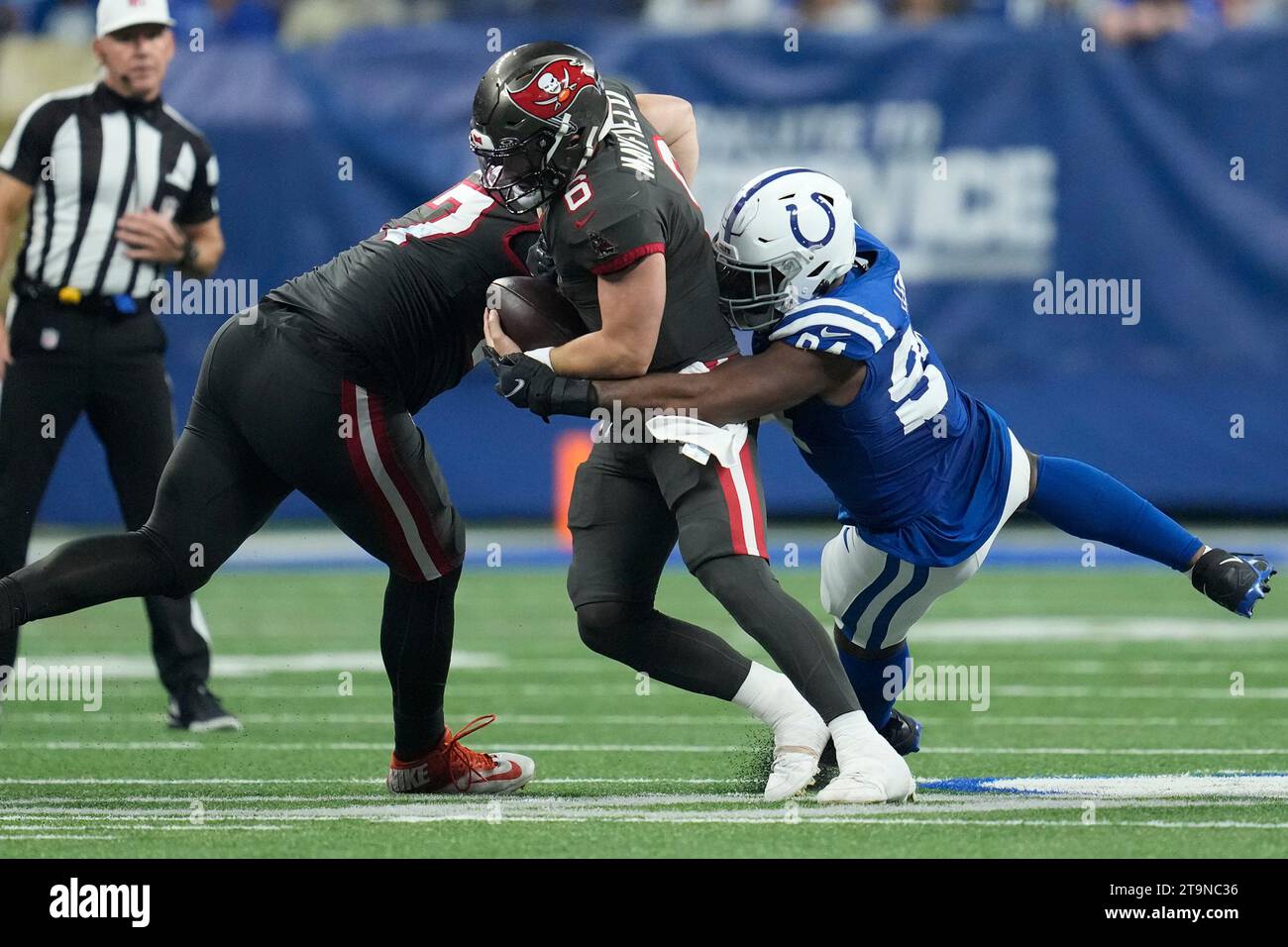 Indianapolis Colts defensive end Tyquan Lewis (94) sacks Tampa Bay ...