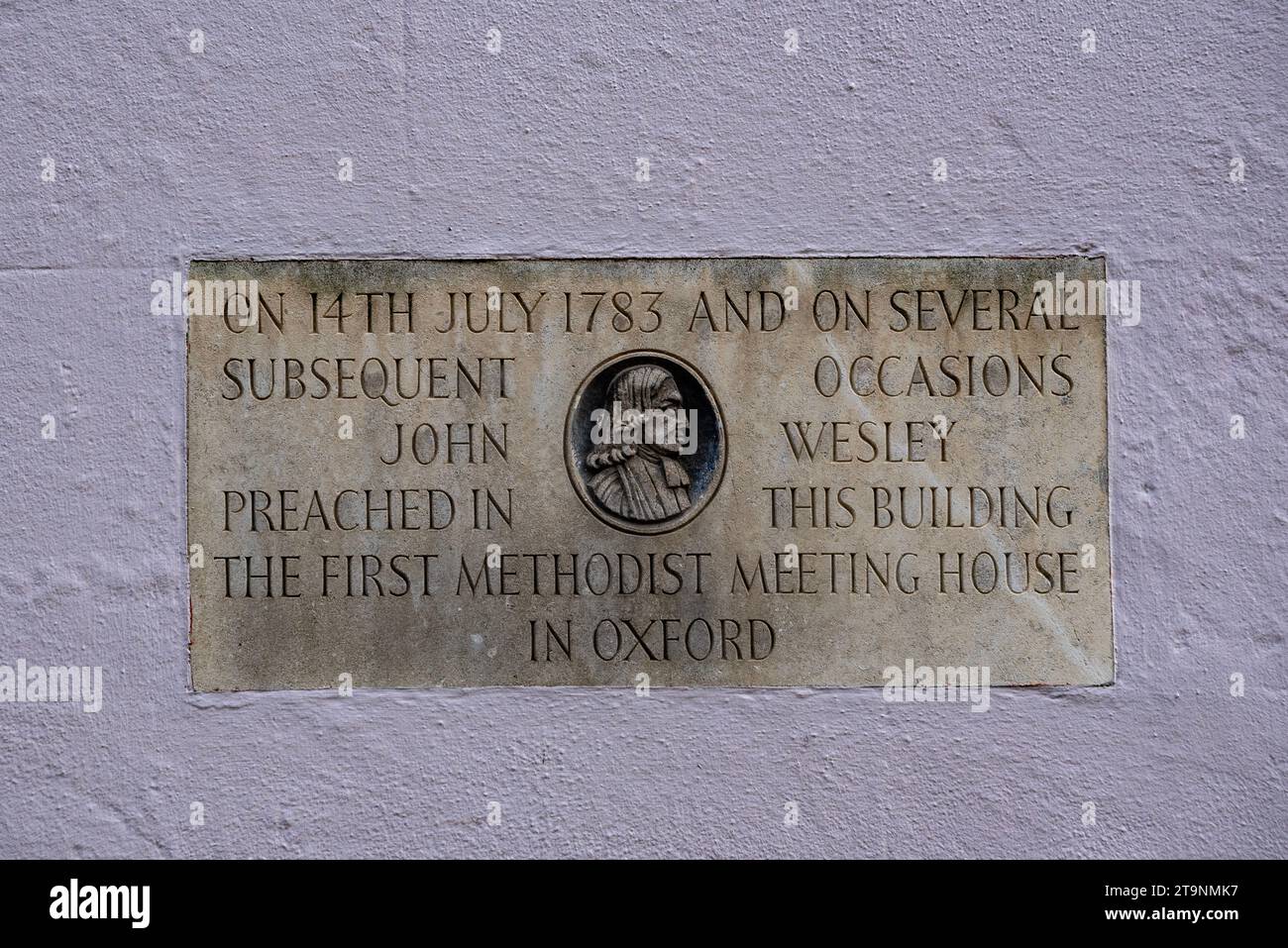 Plaque commemorating John Wesley, Methodist Meeting House, New Inn Hall Street, Oxford, UK Stock Photo