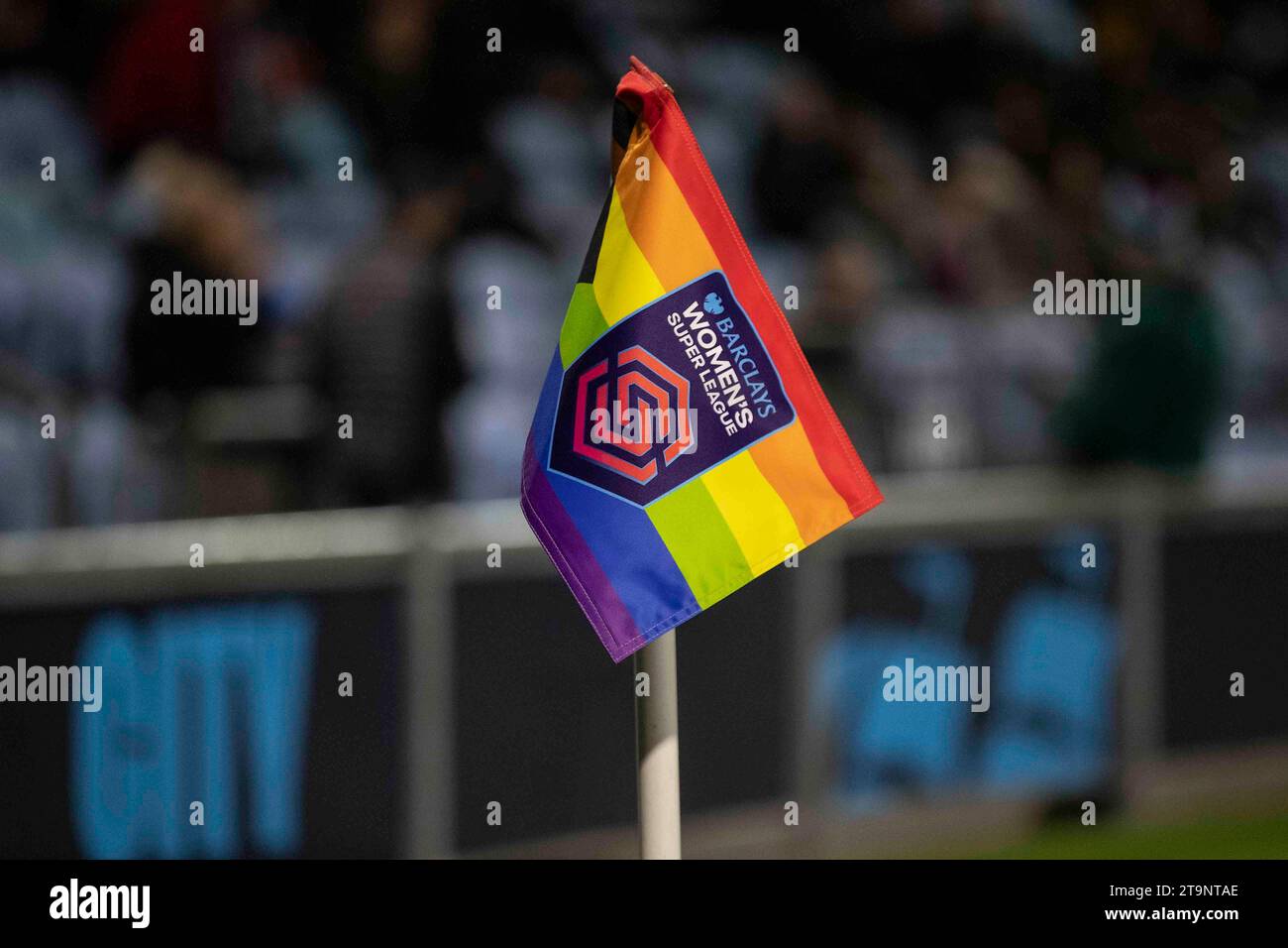 Manchester on Saturday 25th November 2023.WSL corner flag during the Barclays FA Women's Super League match between Manchester City and Tottenham Hotspur at the Joie Stadium, Manchester on Saturday 25th November 2023. (Photo: Mike Morese | MI News) Credit: MI News & Sport /Alamy Live News Stock Photo