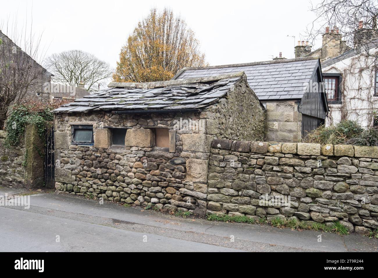 Old stone outbuilding at Long Preston, opposite Long Preston Post