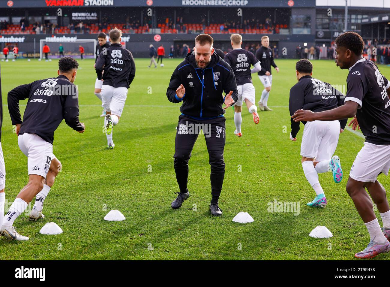 ALMERE, NETHERLANDS NOVEMBER 26 Ruben Roosken (Heracles Almelo