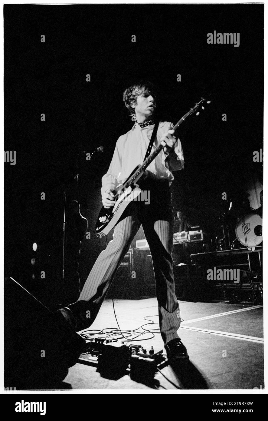 BECK, SINGER, 1997: Beck plays a one-off gig at Cardiff University to publicise the Odelay album on 3 March, 1997. The star only played two dates in the UK on this visit. The concert featured an incredible extended guitar battle with Beck on guitar and a champion scratch DJ manipulating a guitar chord on the decks. Photo: Rob Watkins Stock Photo