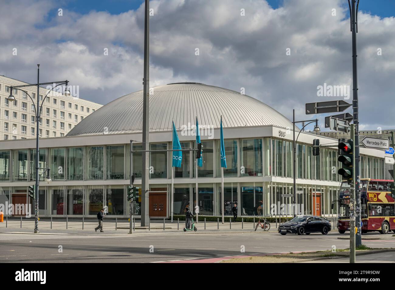 bcc Berlin Congress Center, Alexanderstraße, Mitte, Berlin, Deutschland