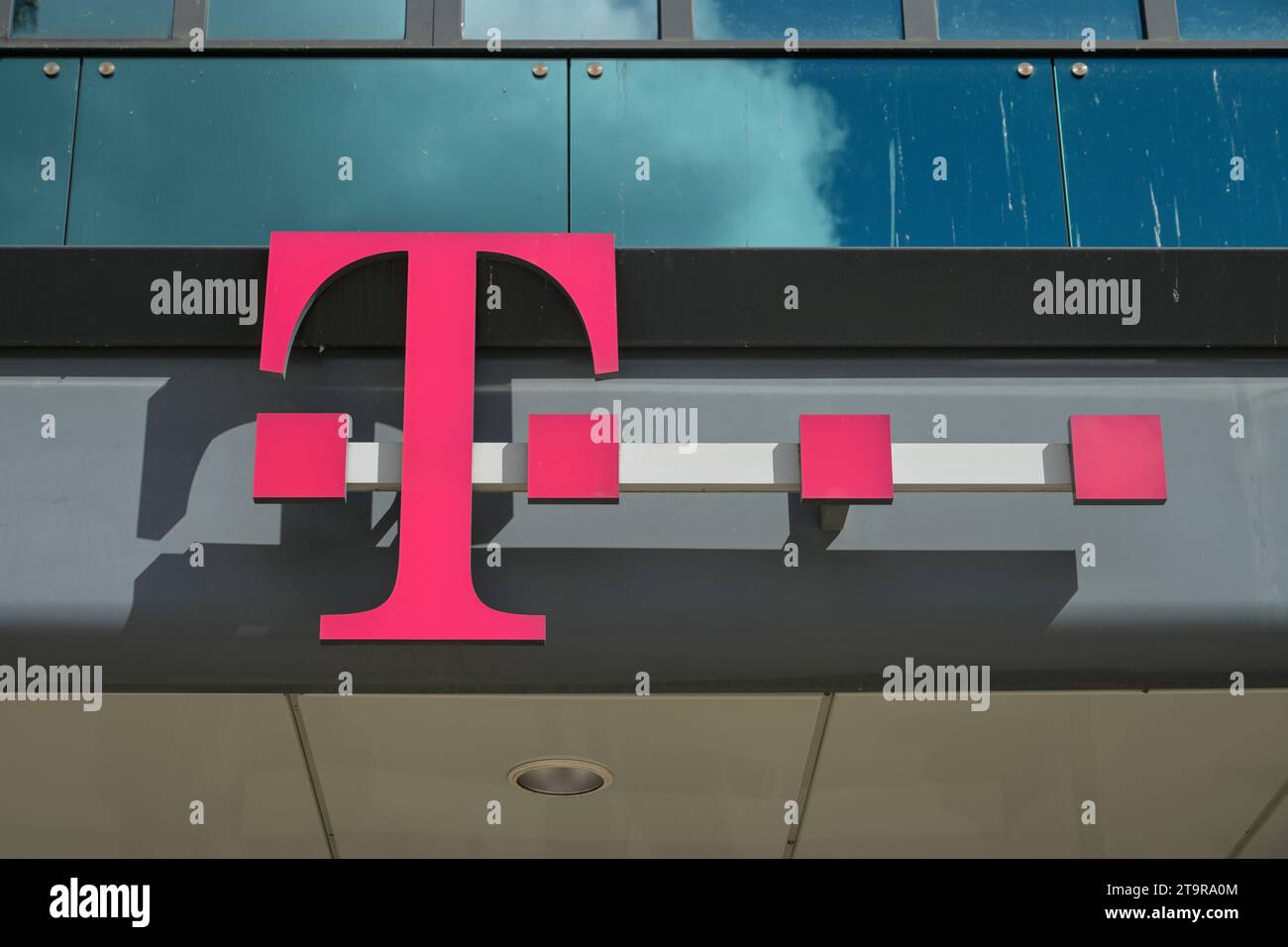 Logo telekom hi-res stock photography and images - Alamy
