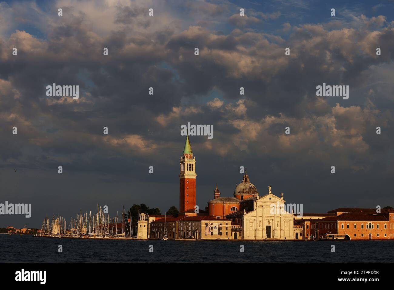 San Giorgio, Venedig, Italien, Kirche, Sunset, Sunrise, Stimmungsvolles San Giorgio in Venedig Stock Photo