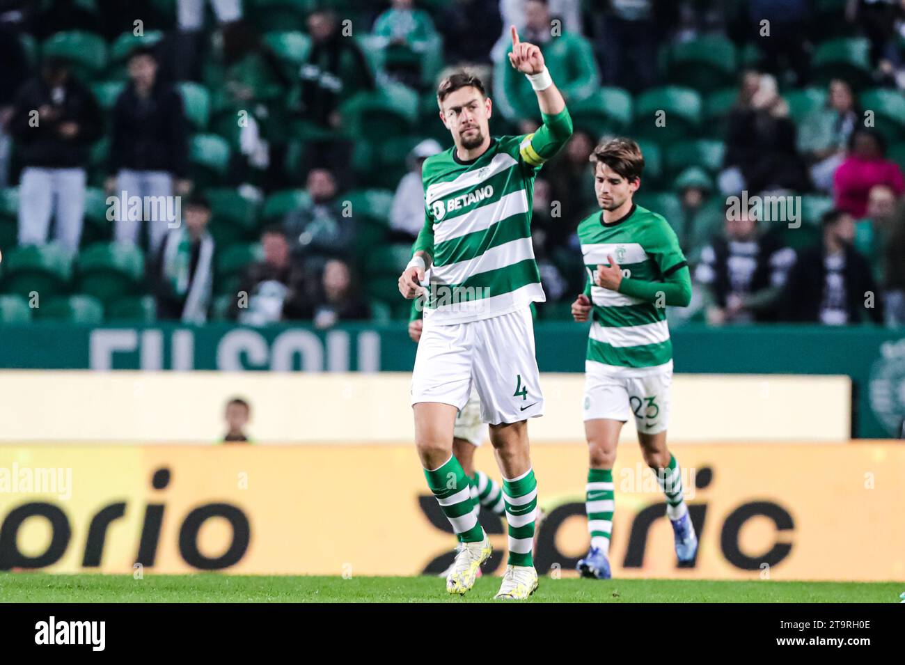 Lisbon, Portugal. 26th Nov, 2023. Lisbon, 11/26/2023 - Today Sporting Clube de Portugal hosted the Dumiense football team, in the 4th Round of the Portuguese Cup at the José Alvalade Stadium. SEBASTIAN COATES (Mario Vasa/Global Imagens) (Mário Vasa/Global Imagens) Credit: Atlantico Press/Alamy Live News Stock Photo