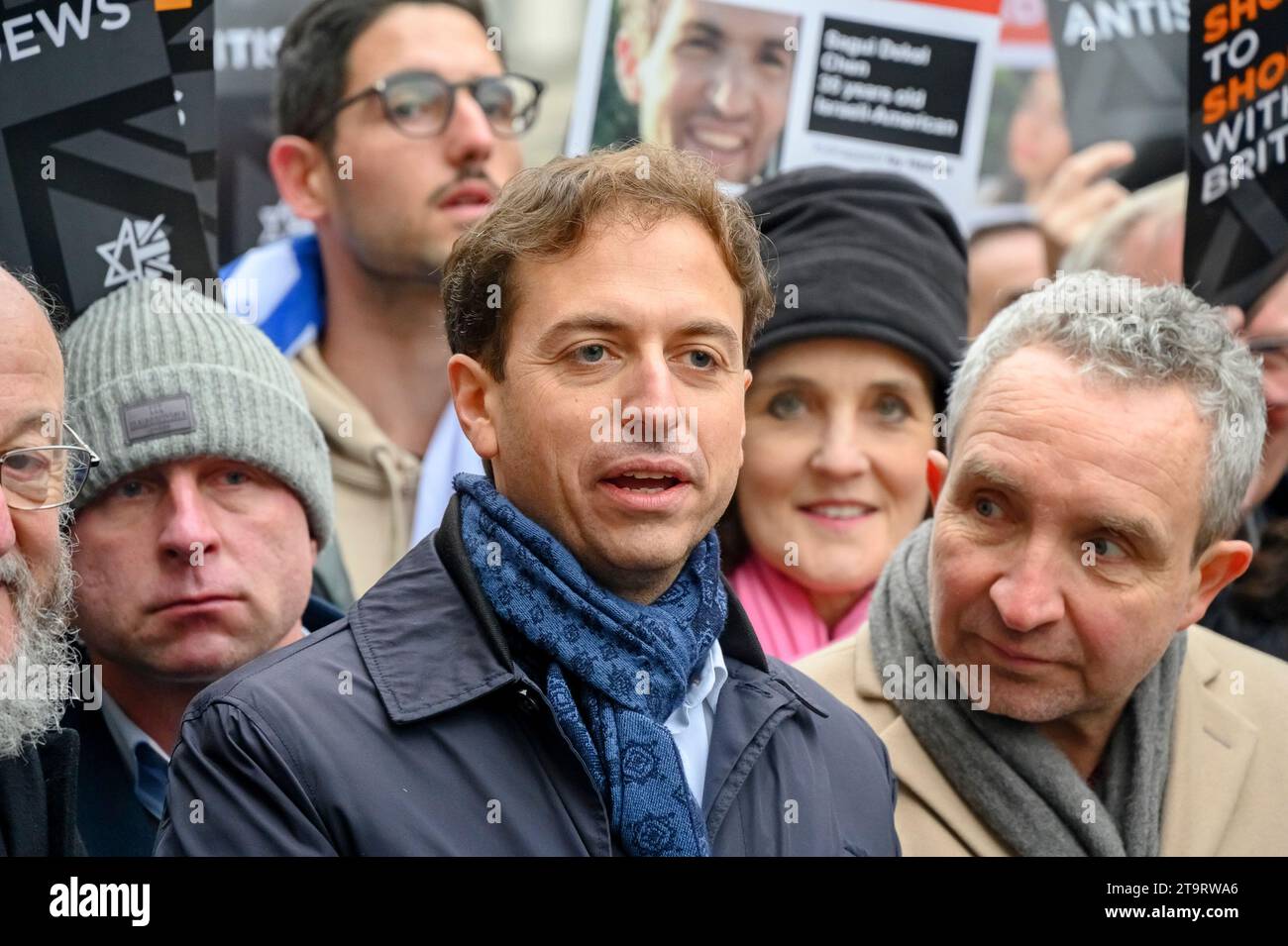 Gideon Falter - Chief Executive of Campaign Against Antisemitism. Vice Chairman of JNF UK. with actor Eddie Marsan, taking part in the March Against Stock Photo