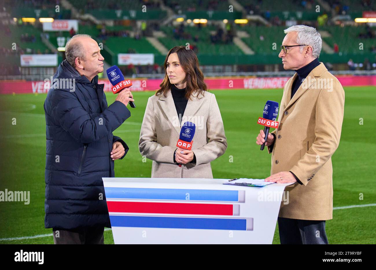 Herbert Prohaska (Oesterreich, Ex Nationalspieler, Trainer und ORF TV Experte), Viktoria Schnaderbeck (Ex Nationalspielerin, TV Expertin), Rainer Pariasek (ORF TV Moderator),in the friendly match AUSTRIA - GERMANY 2-0 ÖSTERREICH - DEUTSCHLAND 2-0 Preparation for European Championships 2024  Germany ,Season 2023/2024, on Nov 21, 2023  in Vienna, Austria.  © Peter Schatz / Alamy Stock Photos Stock Photo