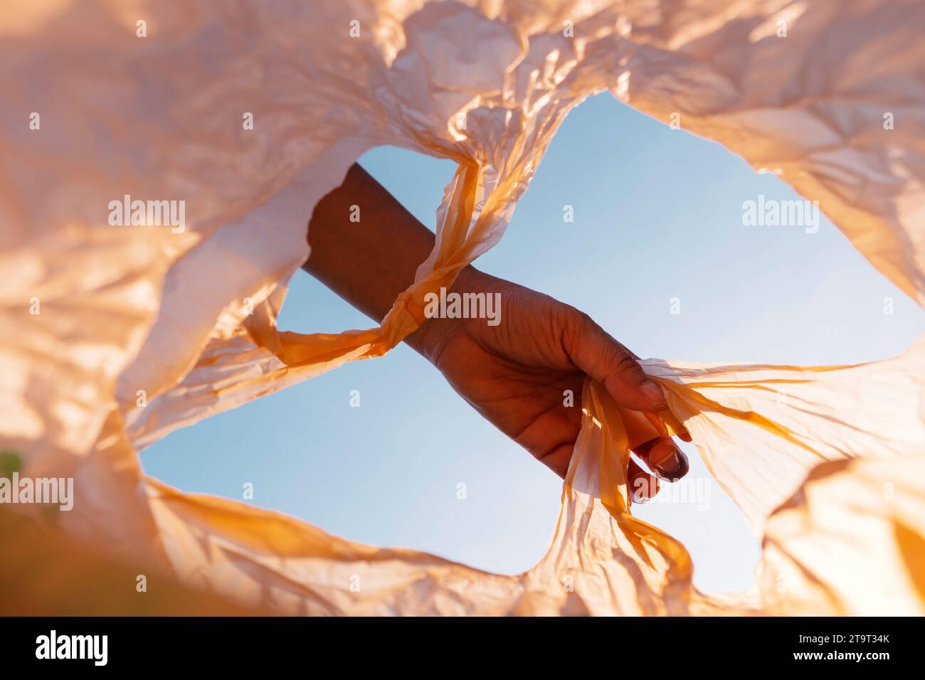 Volunteer Collect plastic bags at public parks for zerowaste, garbage