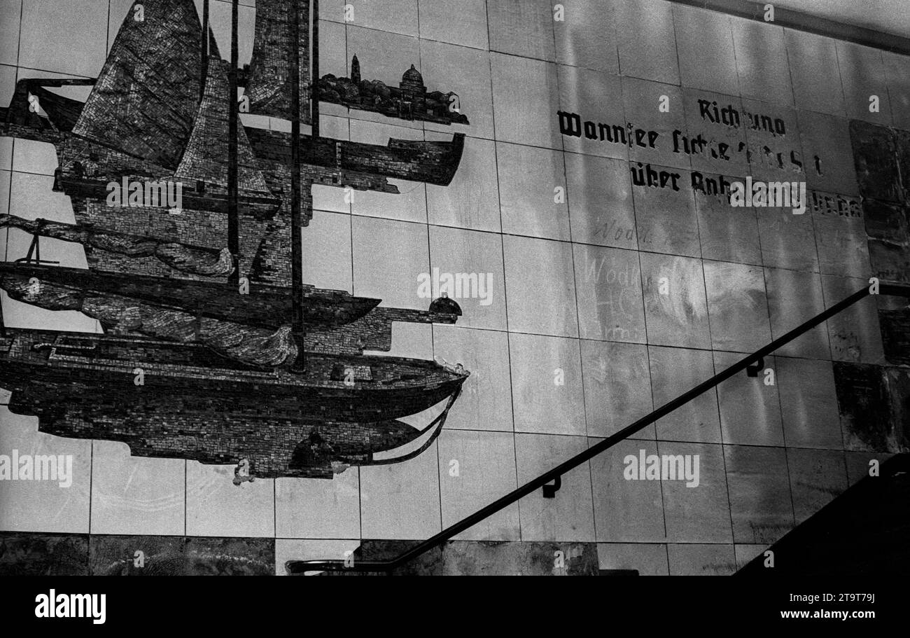 Geisterbahnhof Potsdamer Platz DDR, Berlin, 17.6.1990, SBahnhof