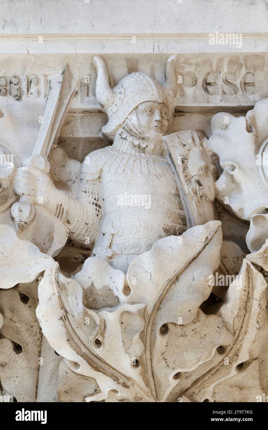 Pride - Deadly sins - Column capital of Palazzo Ducale (Doge's Palace, St Mark's Square) - Venice Stock Photo
