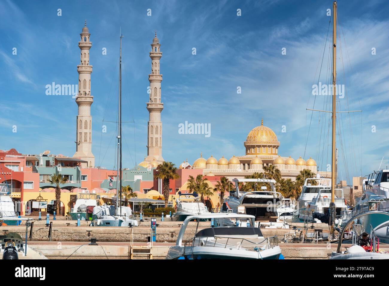 Hurghada, Egypt, January 2022, view of Al Mina mosque from Marina Stock Photo