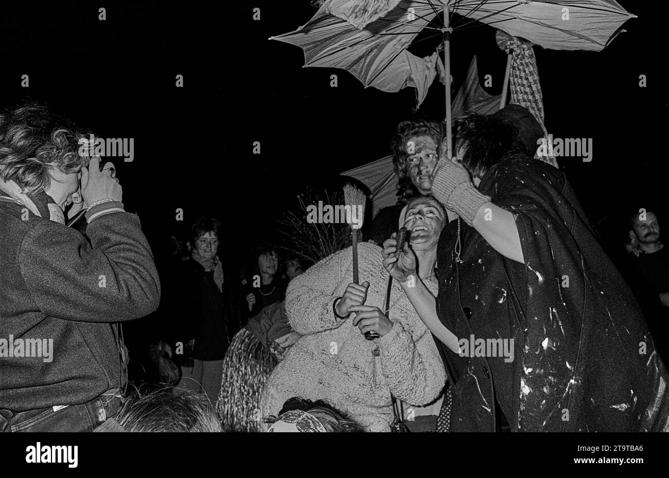 Walpurgis DDR, Berlin, 30.04.1990, 1. Walpurgisnacht auf dem Prenzlauer Berg am Wasserturm, Hexen, Â *** Walpurgis GDR, Berlin, 30 04 1990, 1 Walpurgis night on Prenzlauer Berg at the water tower, witches, Â Credit: Imago/Alamy Live News Stock Photo