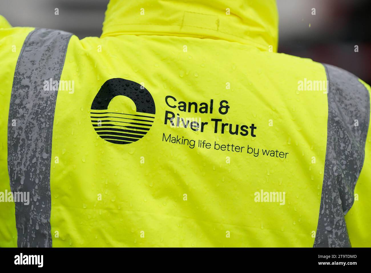 Canal and river trust workers hires stock photography and images Alamy