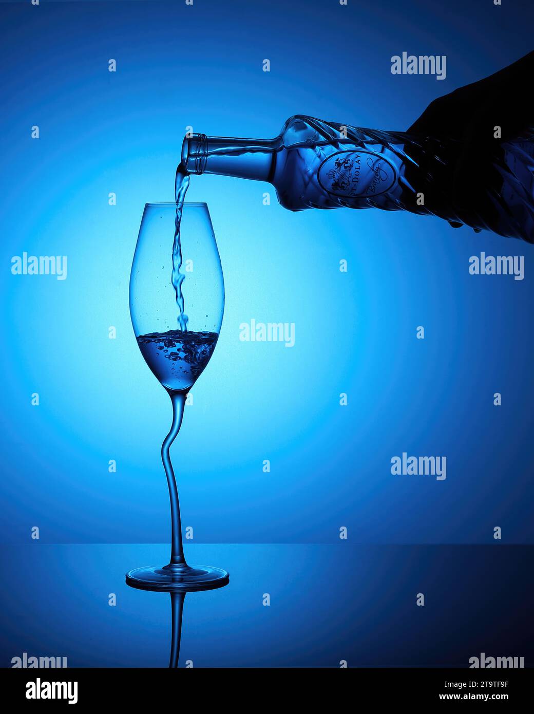 Beautiful images of pouring wine, broken wine glass and quitting