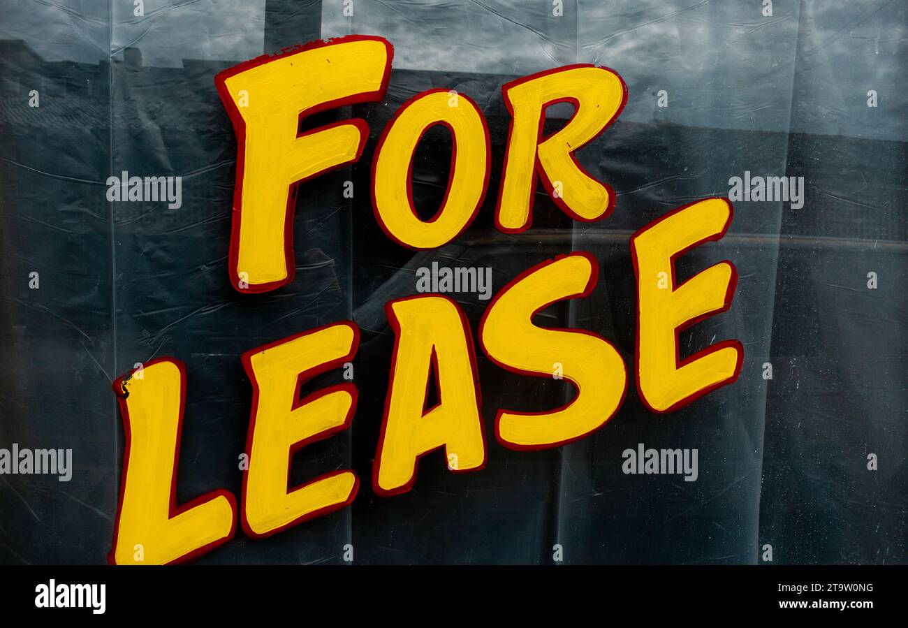 For lease sign in the window of a store in Charleston South Carolina Stock Photo Alamy