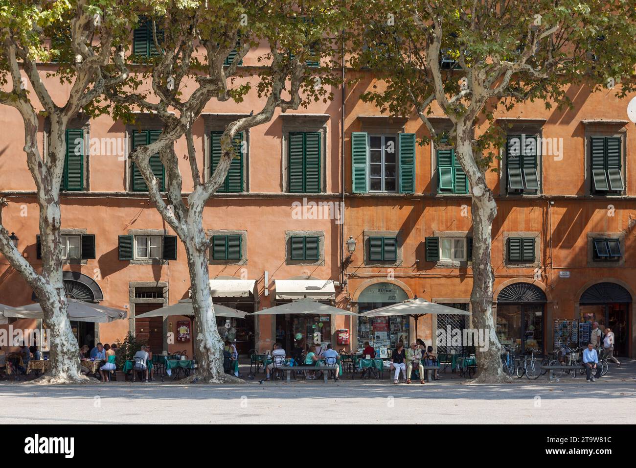 Napolean Square Rome Napoleon plaza hi-res stock photography and images - Alamy