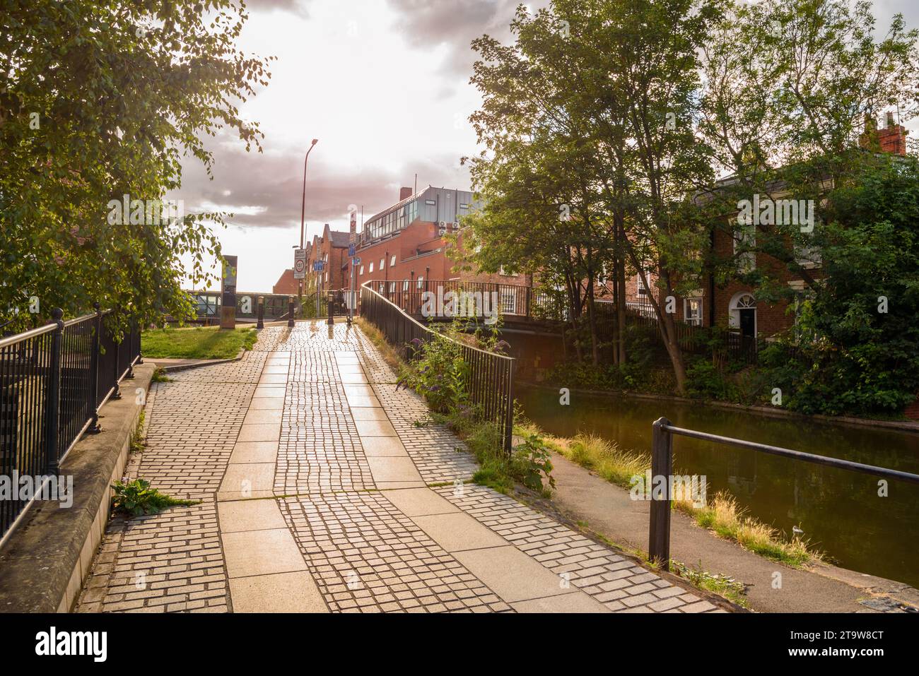 Empty canal hi-res stock photography and images - Alamy