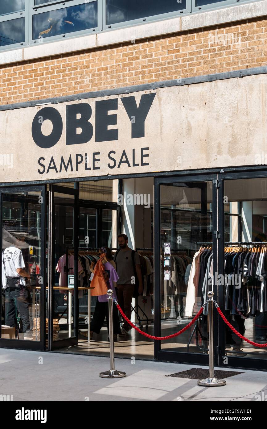 Sam coat sample sale 2018 shop
