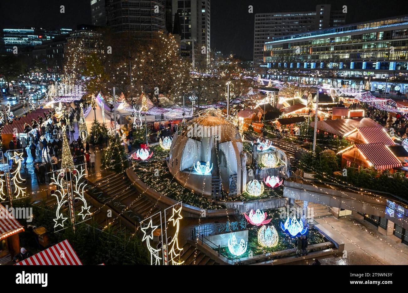 Berlin, Germany. 27th Nov, 2023. The Christmas market on