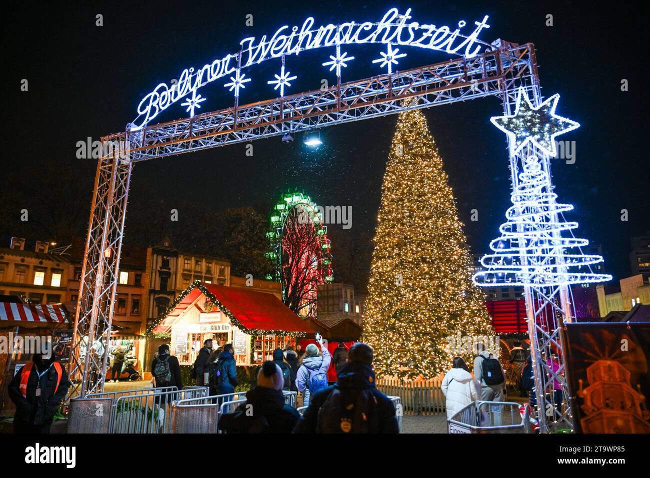Berlin, Germany. 27th Nov, 2023. The Christmas market on