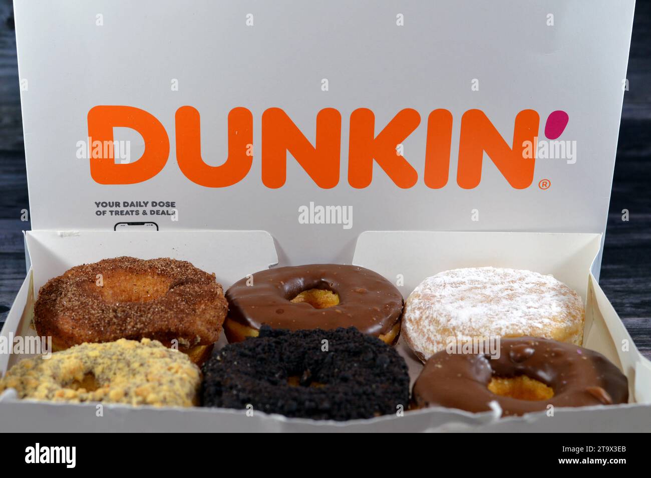 【新品未開封】奥田民生 OT DONUTS BURN 10 EPs Cairo, Egypt, October 7 2023: doughnut or donut, leavened