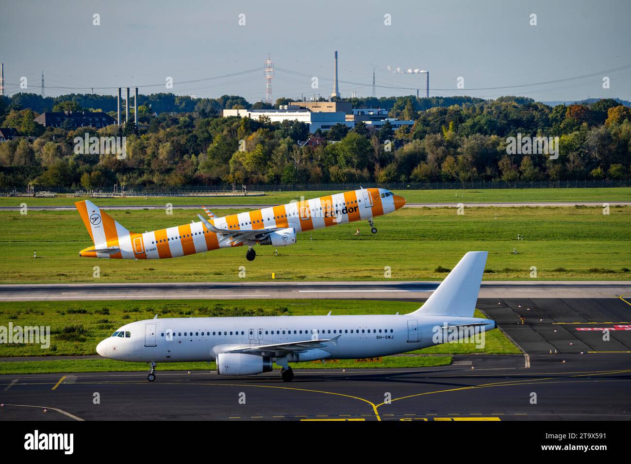 Düsseldorf Airport, NRW, Condor Airbus A321200 on takeoff, Aviation