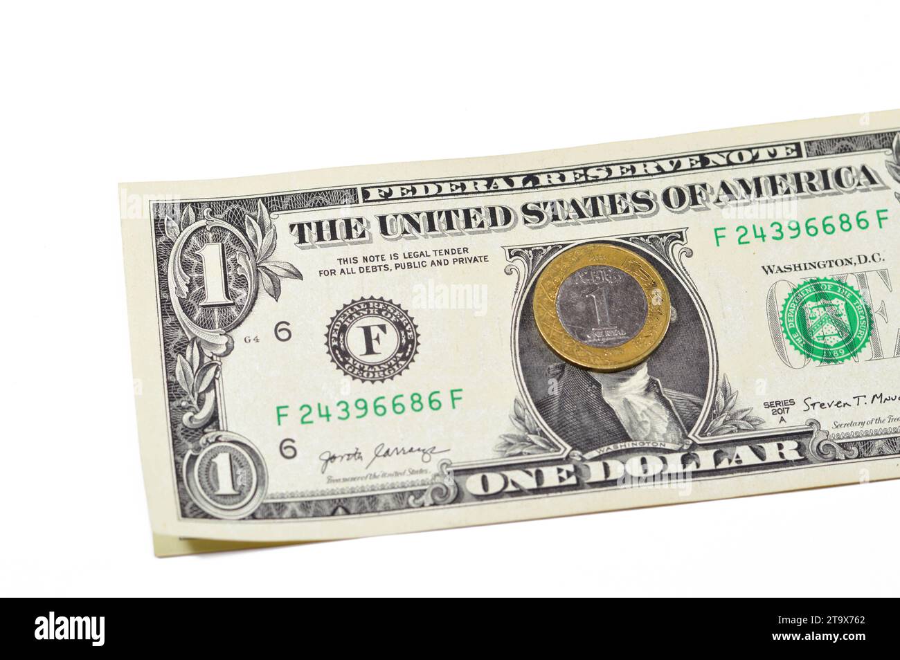 one-saudi-arabia-riyal-coin-year-2016-on-1-american-dollar-usd-paper