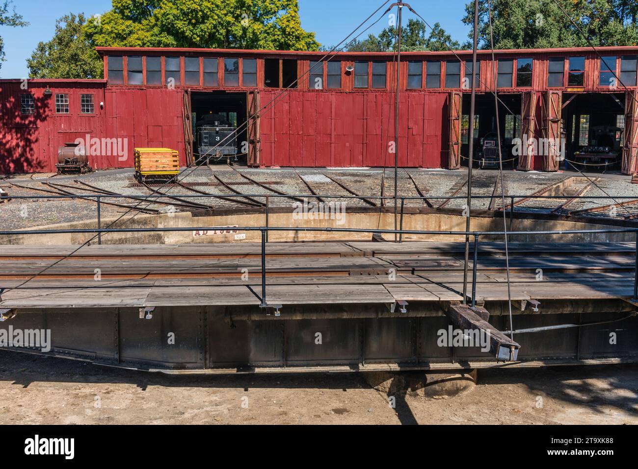 Sierra Railroad Shops railroad turntable (wheelhouse) at the roundhouse