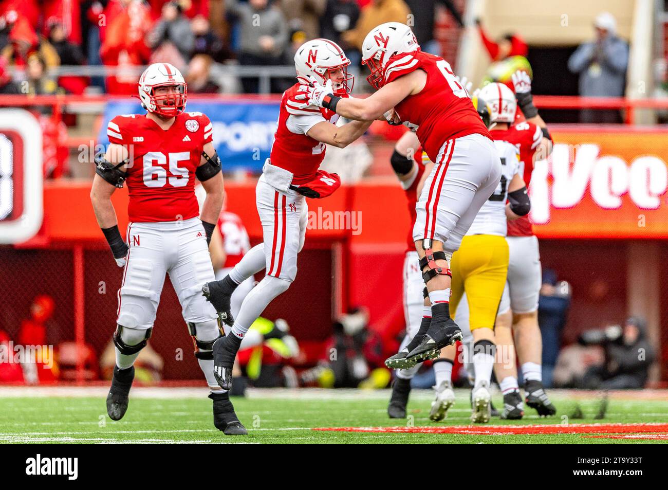 Lincoln, NE. U.S. 24th Nov, 2023. Nebraska Cornhuskers quarterback