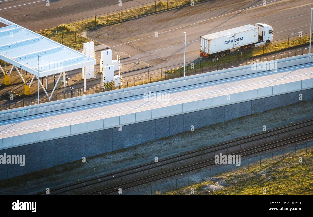ROTTERDAM - The Container Exchange Route, the Port of Rotterdam ...