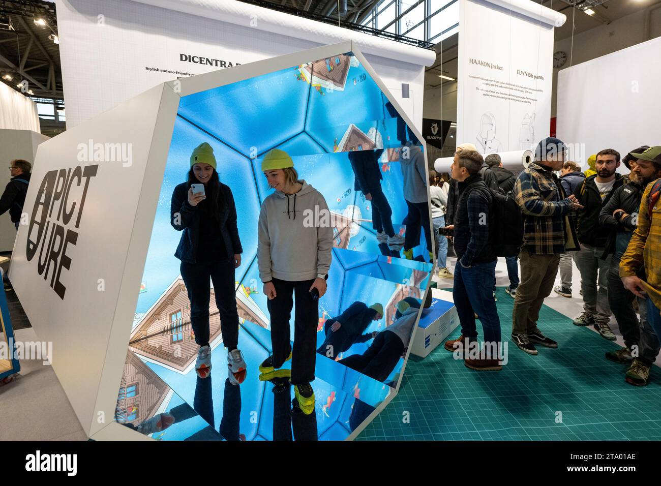 Live take goods hires stock photography and images Alamy