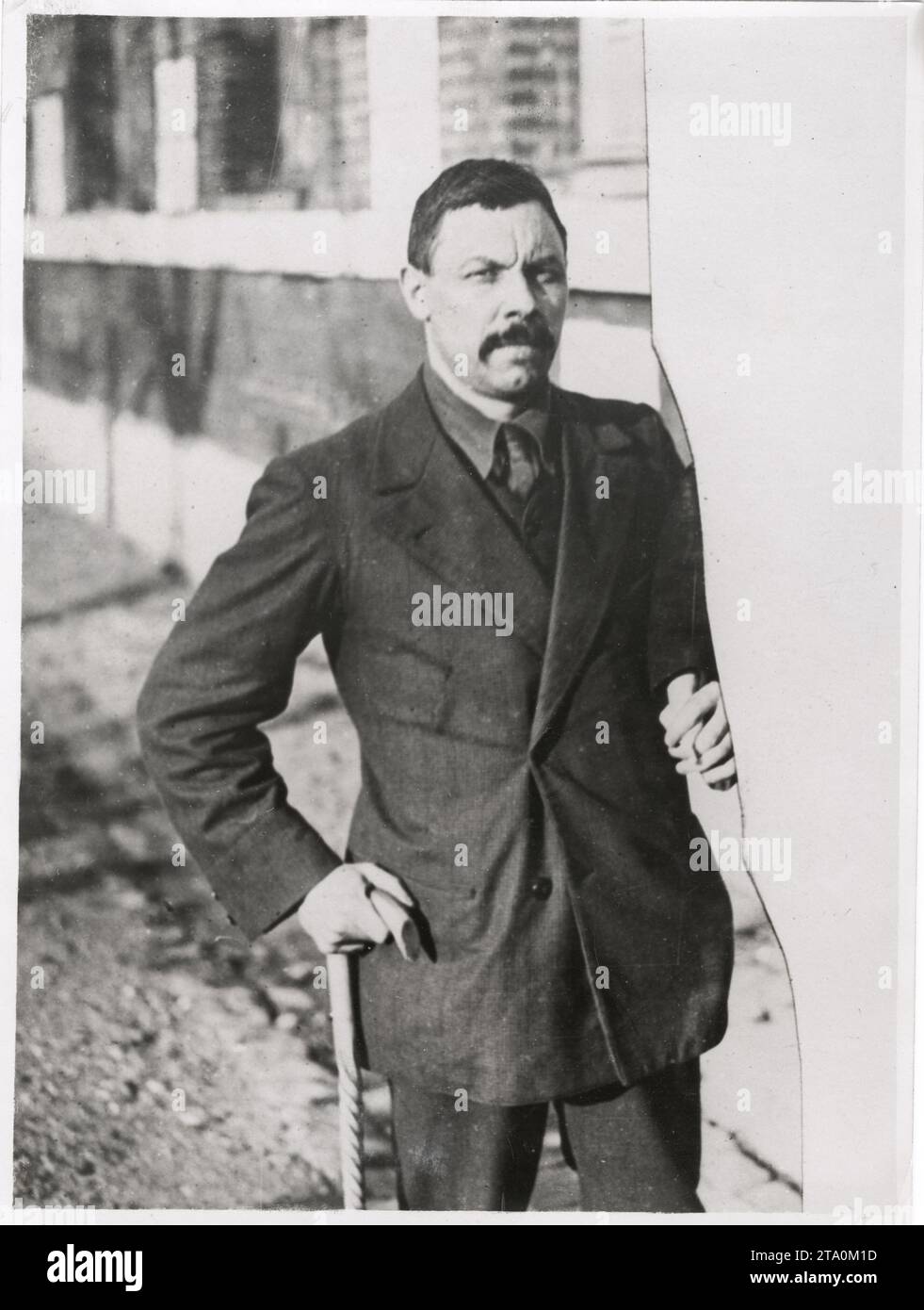 WW1 World War I - French soldier captured by Germans who then escaped and hid in his own house Stock Photo