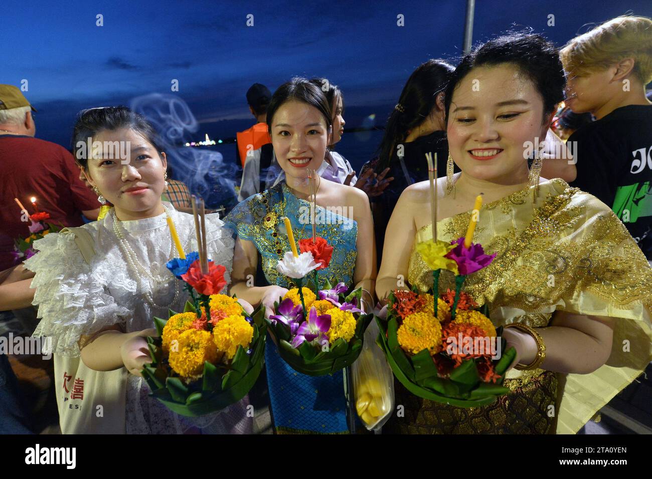 Bangkok, Thailand. 27th Nov, 2023. People prepare to release water lanterns during the Loy Krathong Festival in Bangkok, Thailand, Nov. 27, 2023. Credit: Rachen Sageamsak/Xinhua/Alamy Live News Stock Photo