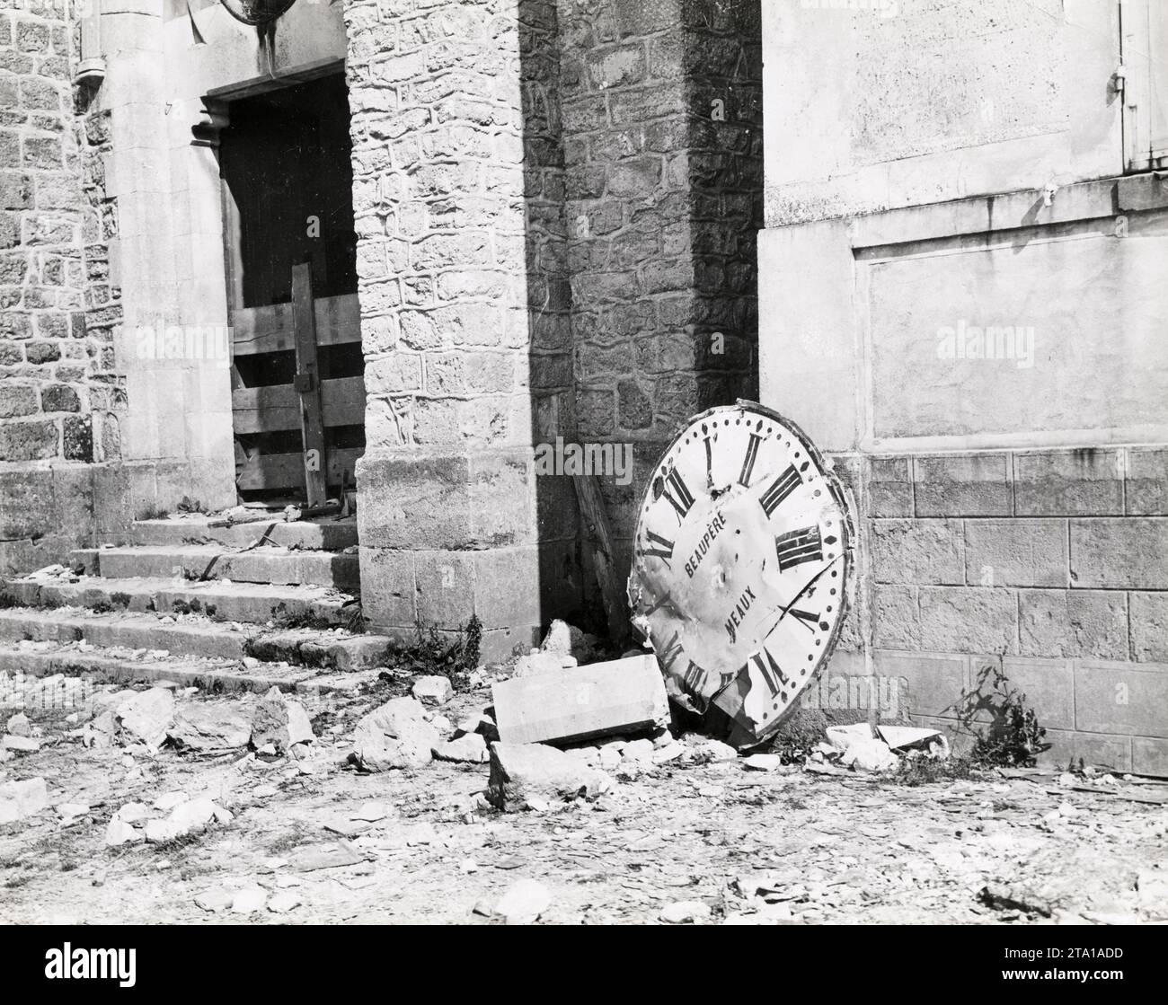 WW1 World War I - Damaged clock face of Barcy Church Stock Photo