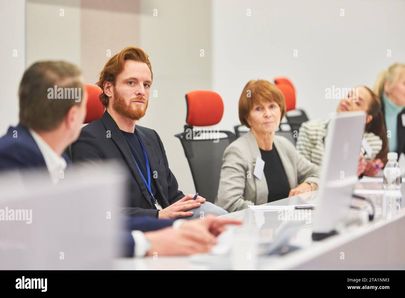 Business conference center hi-res stock photography and images - Alamy