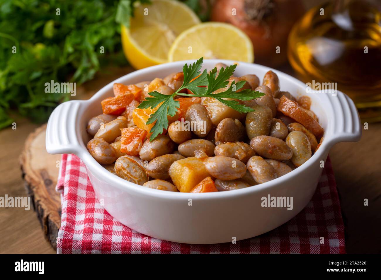 Cranberry Bean Stew Turkish Barbunya Pilaki, Potato and carrot pinto beans (Turkish name; patatesli ve havuclu barbunya) Stock Photo