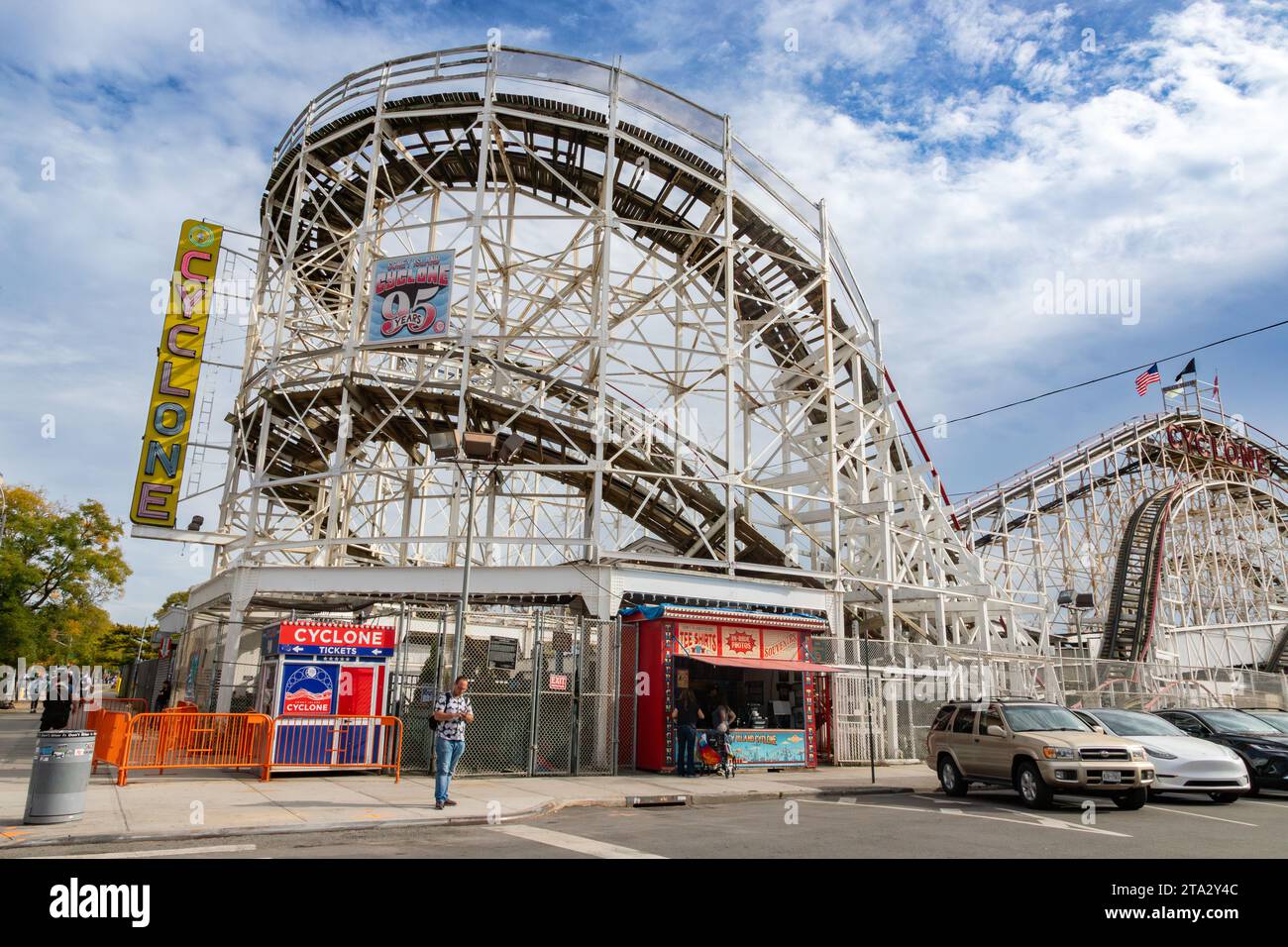 Astroland cyclone funfair coney island hi-res stock photography and ...