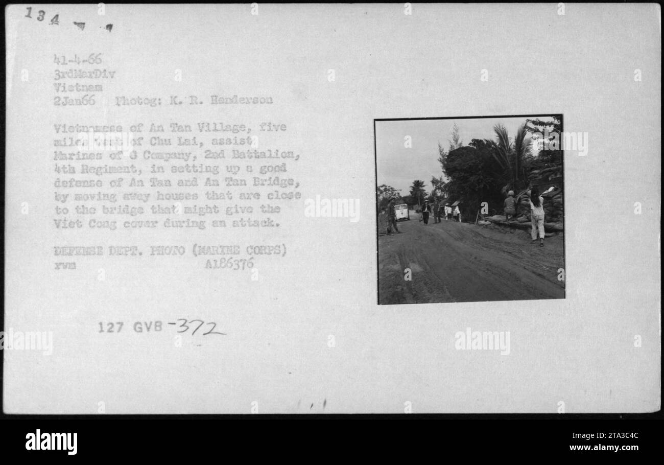 Vietnam war photographs 1966 hi-res stock photography and images - Alamy