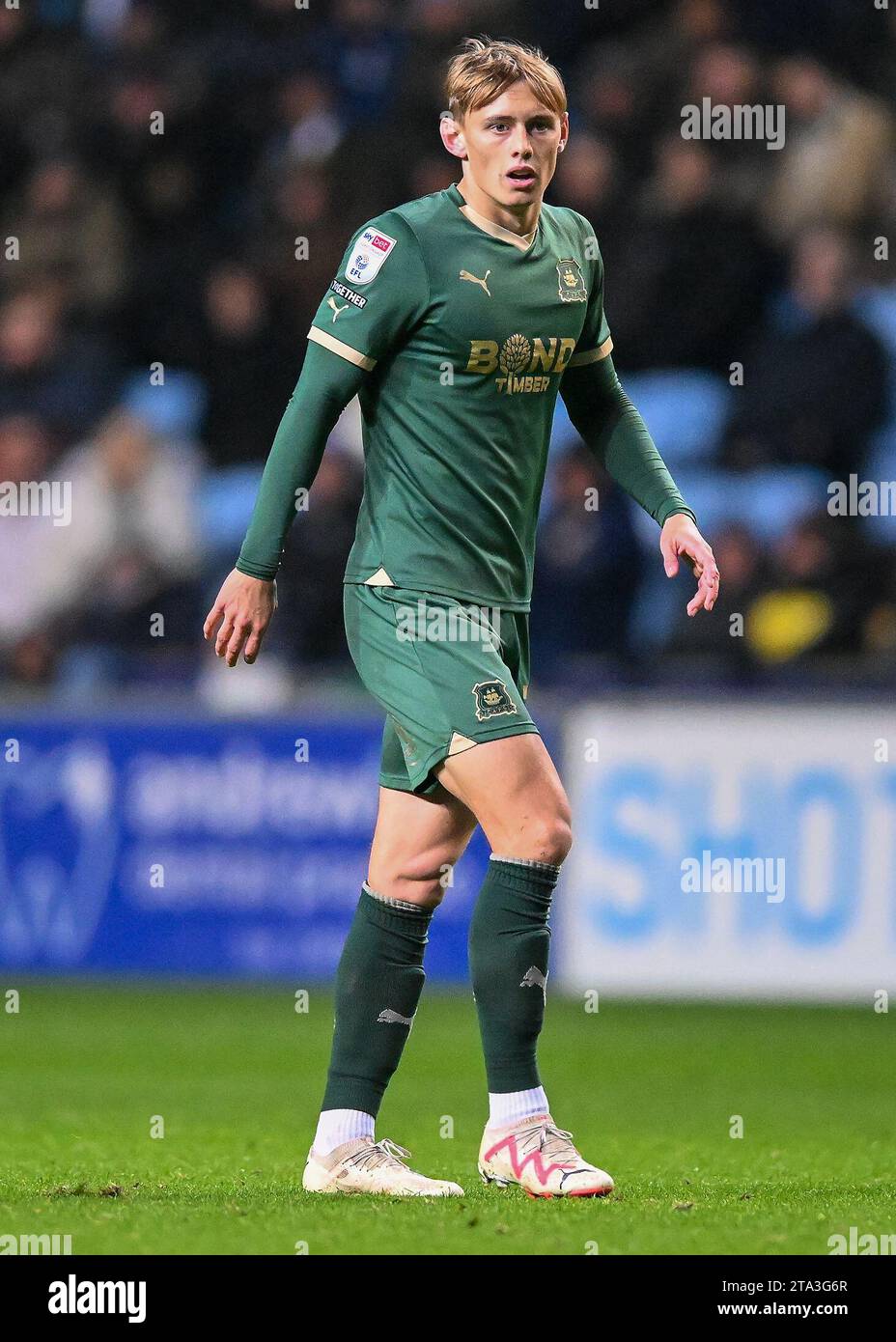 Ben Waine #23 of Plymouth Argyle /iua/ during the Sky Bet Championship match Coventry City vs Plymouth Argyle at Coventry Building Society Arena, Coventry, United Kingdom, 28th November 2023  (Photo by Stan Kasala/News Images) Stock Photo