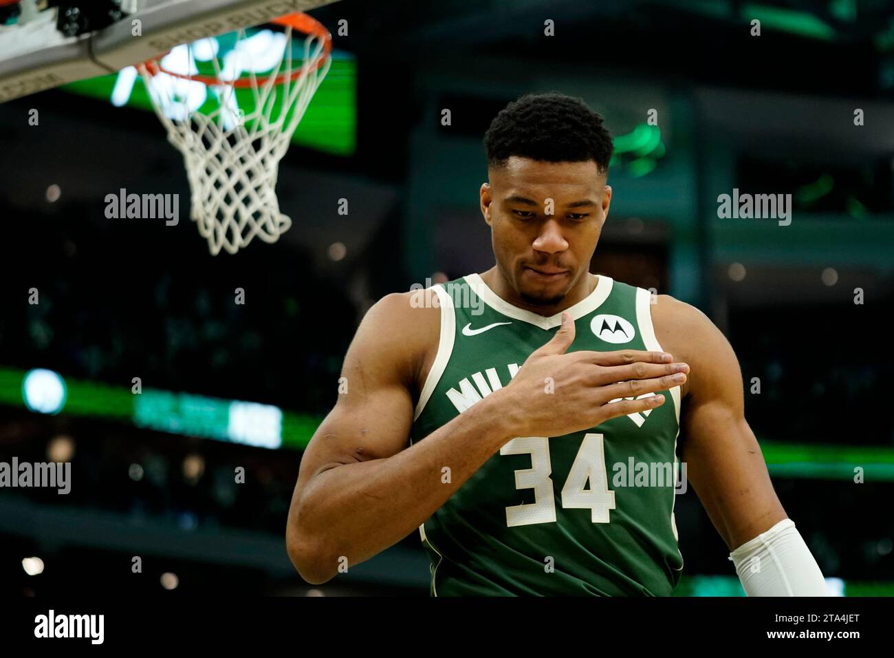 Milwaukee Bucks' Giannis Antetokounmpo goes through his pregame routine ...
