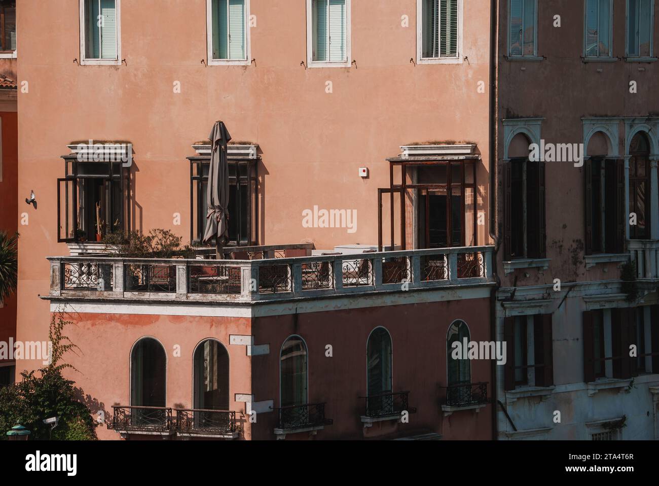 Birds eye view venice canals hi-res stock photography and images - Alamy