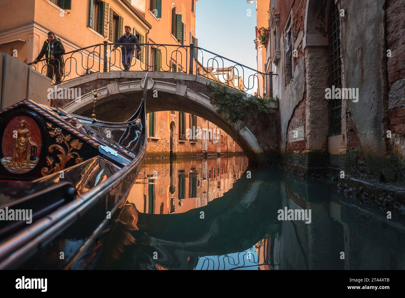 Venice gondola steered canal hi-res stock photography and images - Alamy