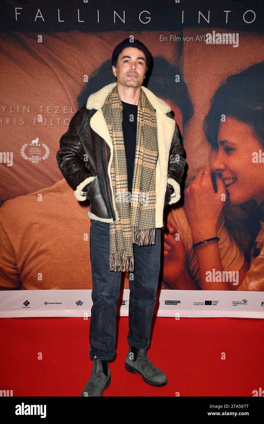 Nikolai Kinski bei der Premiere des Kinofilms 'Falling Into Place' in der Astor Film Lounge. Berlin, 28.11.2023 Stock Photo
