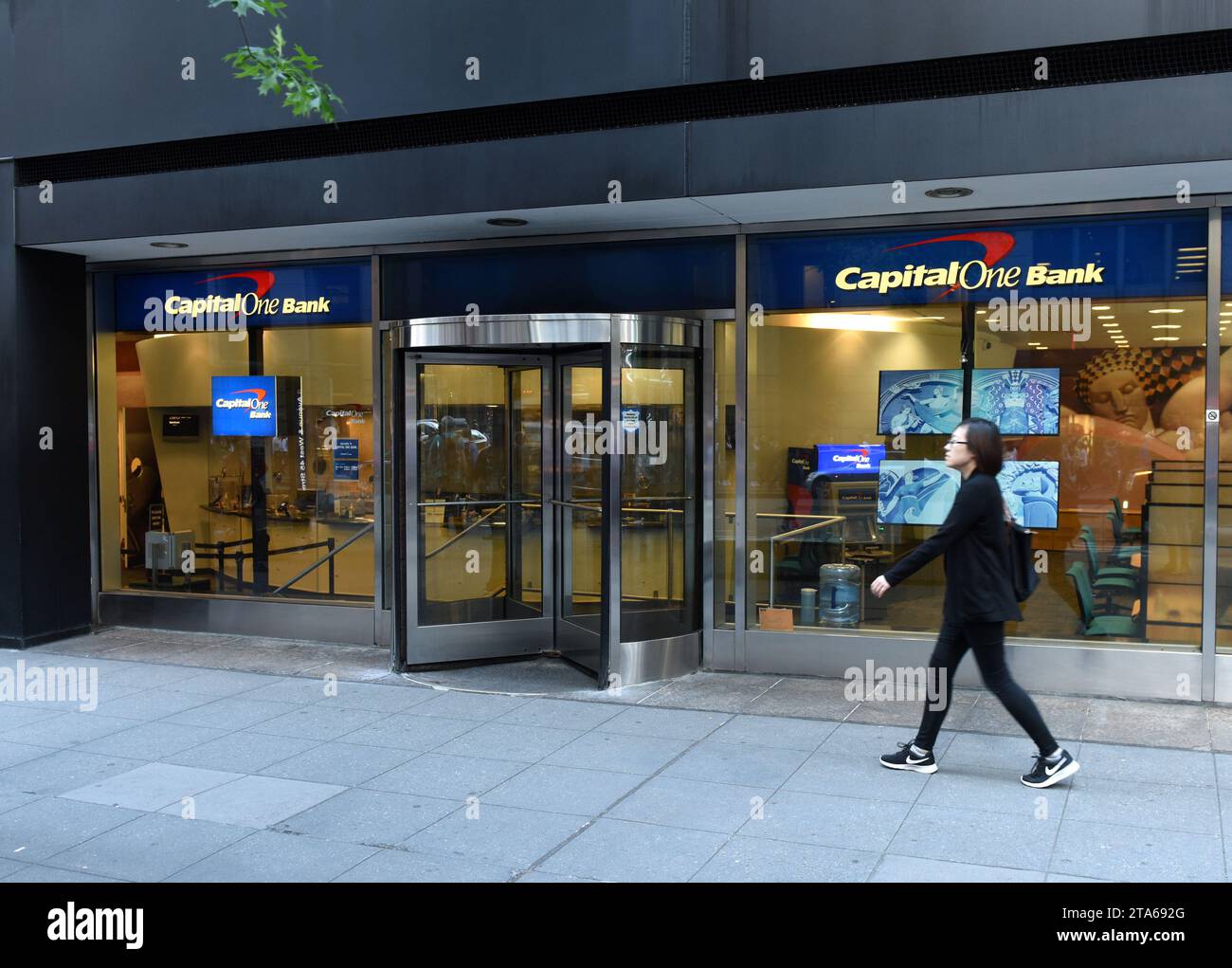 Capital one logo hi-res stock photography and images - Alamy