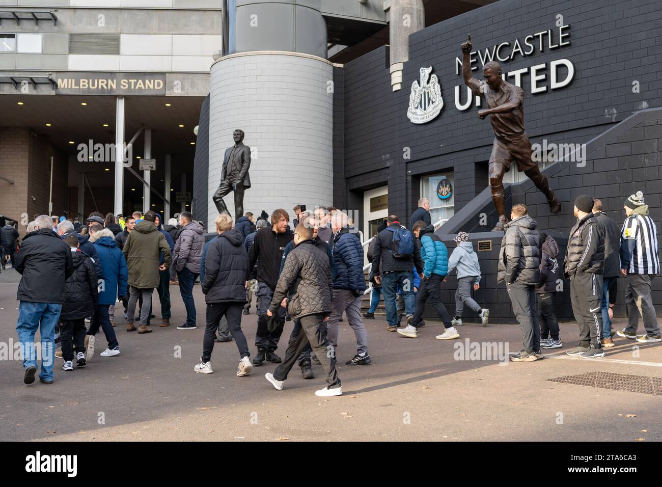 Fans arrive at St James' Park stadium, home ground of Newcastle United Football Club, in Newcastle upon Tyne, UK Stock Photo
